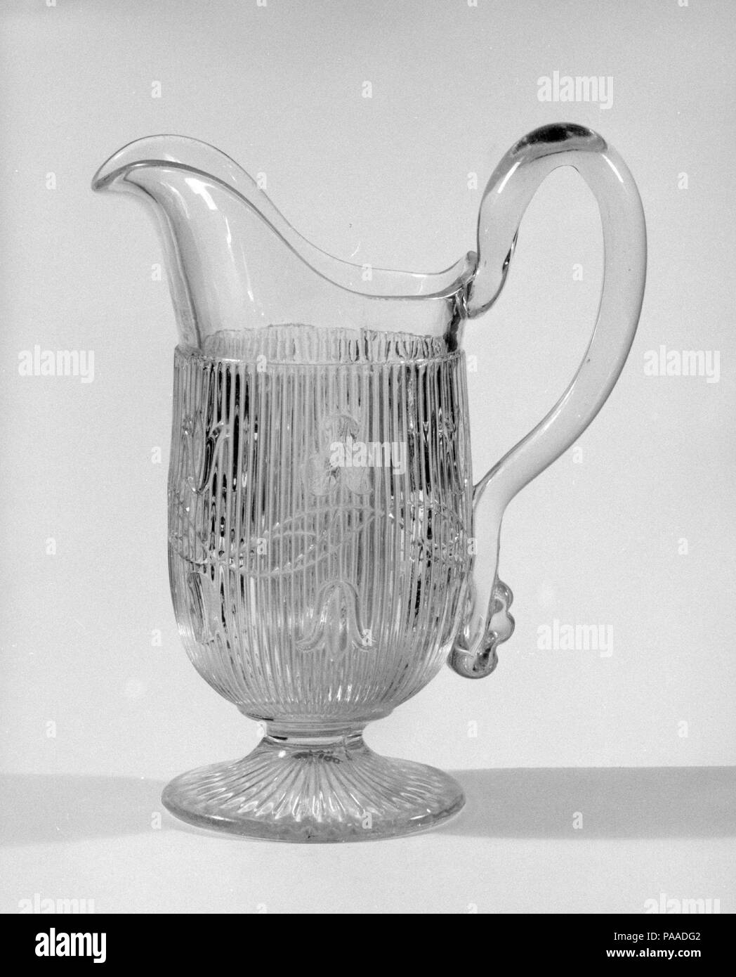 Brocca. Cultura: American. Dimensioni: H. 6 3/4 in. (17,1 cm). Data: 1850-70. Museo: Metropolitan Museum of Art di New York, Stati Uniti d'America. Foto Stock