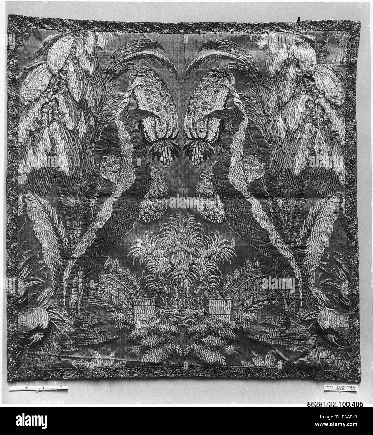 Calice velo. Cultura: Italiano. Dimensioni: L. 21 x W. 20 3/8 pollici (53,3 x 51,8 cm). Data: 1700-1725. Museo: Metropolitan Museum of Art di New York, Stati Uniti d'America. Foto Stock