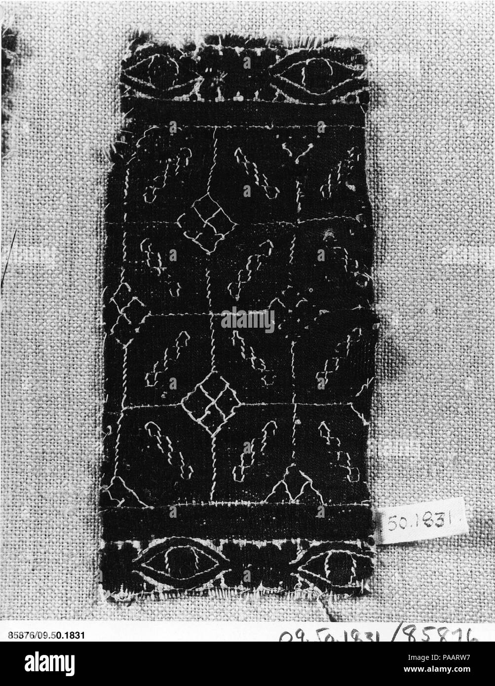 Frammento di banda. Dimensioni: H. 5 1/4 in. (13,3 cm) W. 2 1/4 in. (5.7 cm). Data: 3a-4a secolo. Museo: Metropolitan Museum of Art di New York, Stati Uniti d'America. Foto Stock