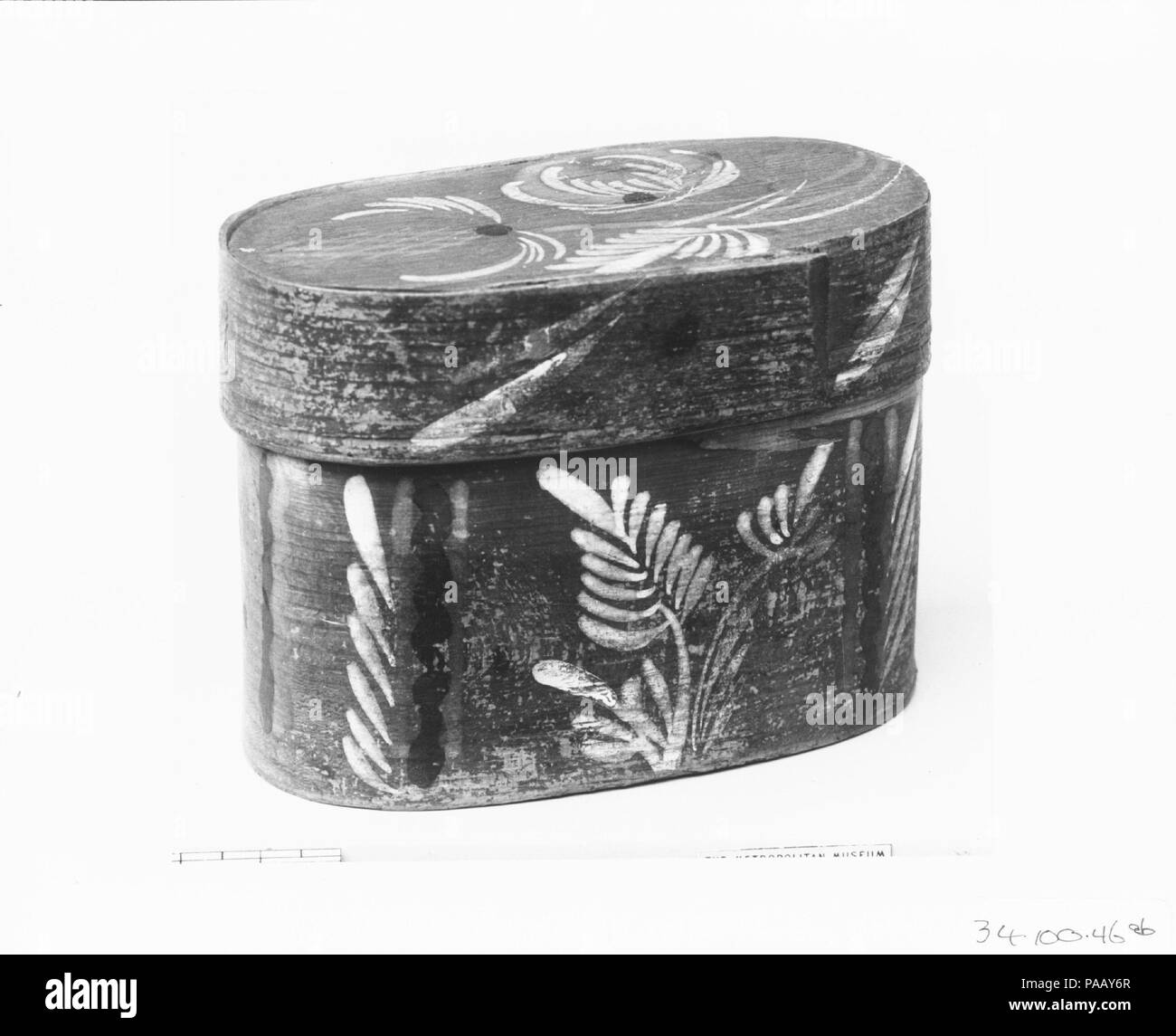 Gingillo Box. Cultura: American. Dimensioni: 3 x 5 x 2 7/8 in. (7,6 x 12,7 x 7,3 cm). Data: ca. 1780. Museo: Metropolitan Museum of Art di New York, Stati Uniti d'America. Foto Stock