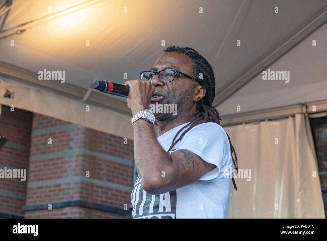 BUSY BEE HOSTING EPMD CONCERTO PRESSO NJ PAC Luglio 19,2018 Foto Stock