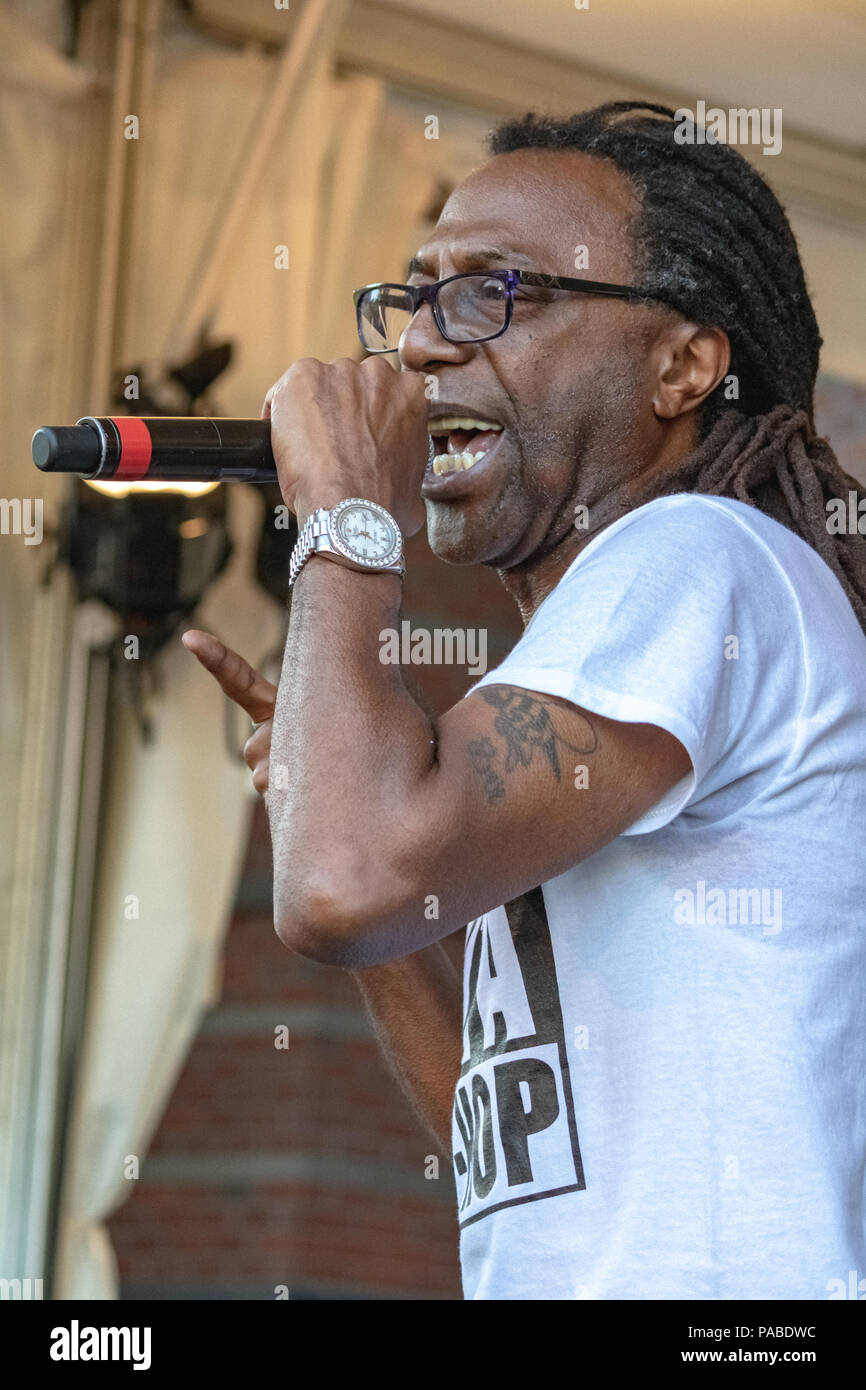 BUSY BEE HOSTING EPMD CONCERTO PRESSO NJ PAC Luglio 19,2018 Foto Stock