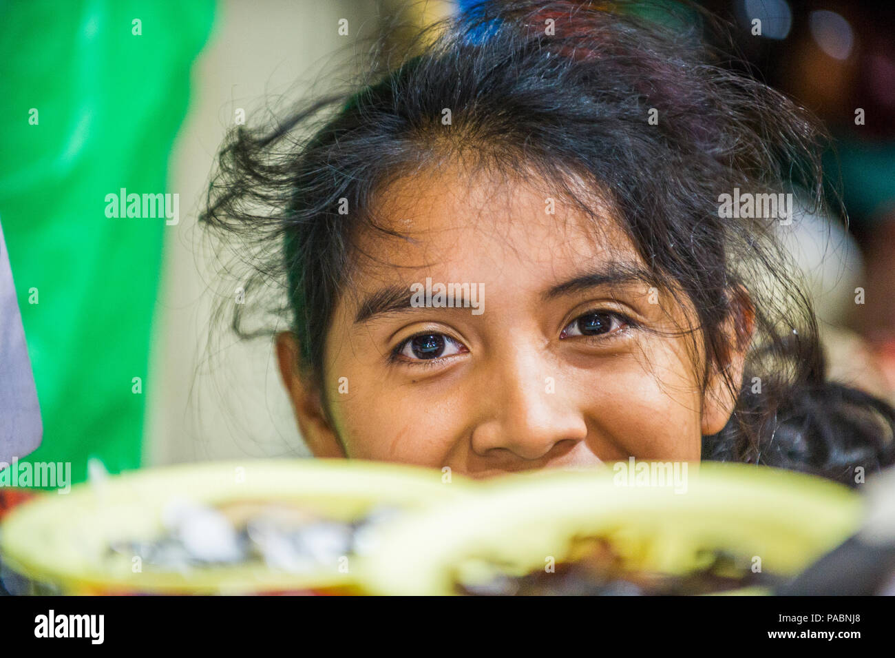 MANAGUA, NICARAGUA - Jan 6, 2012: Non identificato ragazza nicaraguense ritratto. Il 69% delle persone Nicaranguan appartengono al Mestizo gruppo etnico Foto Stock