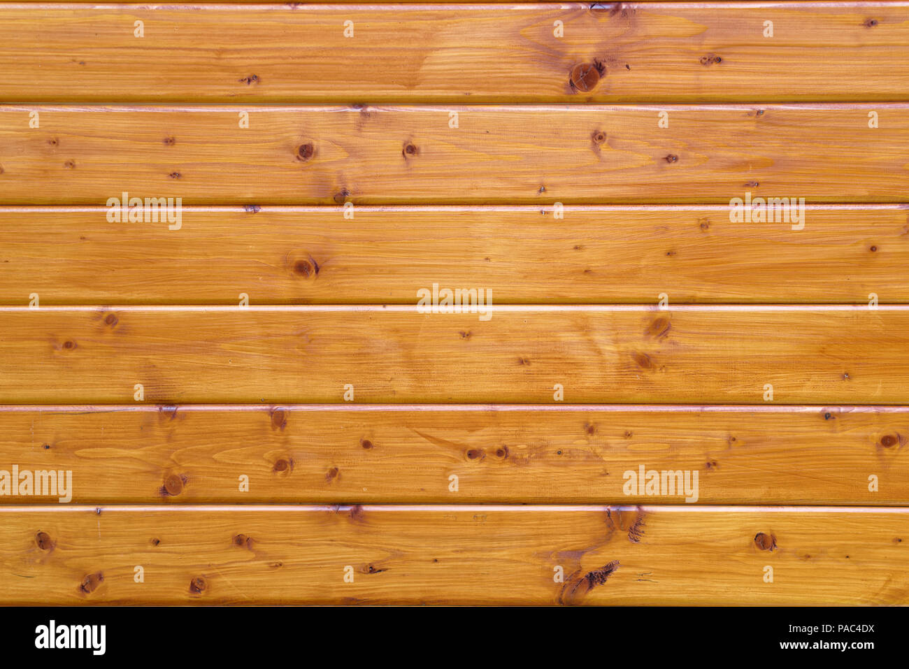 Sfondo - pannelli di legno smaltati in teak a colori Foto stock - Alamy