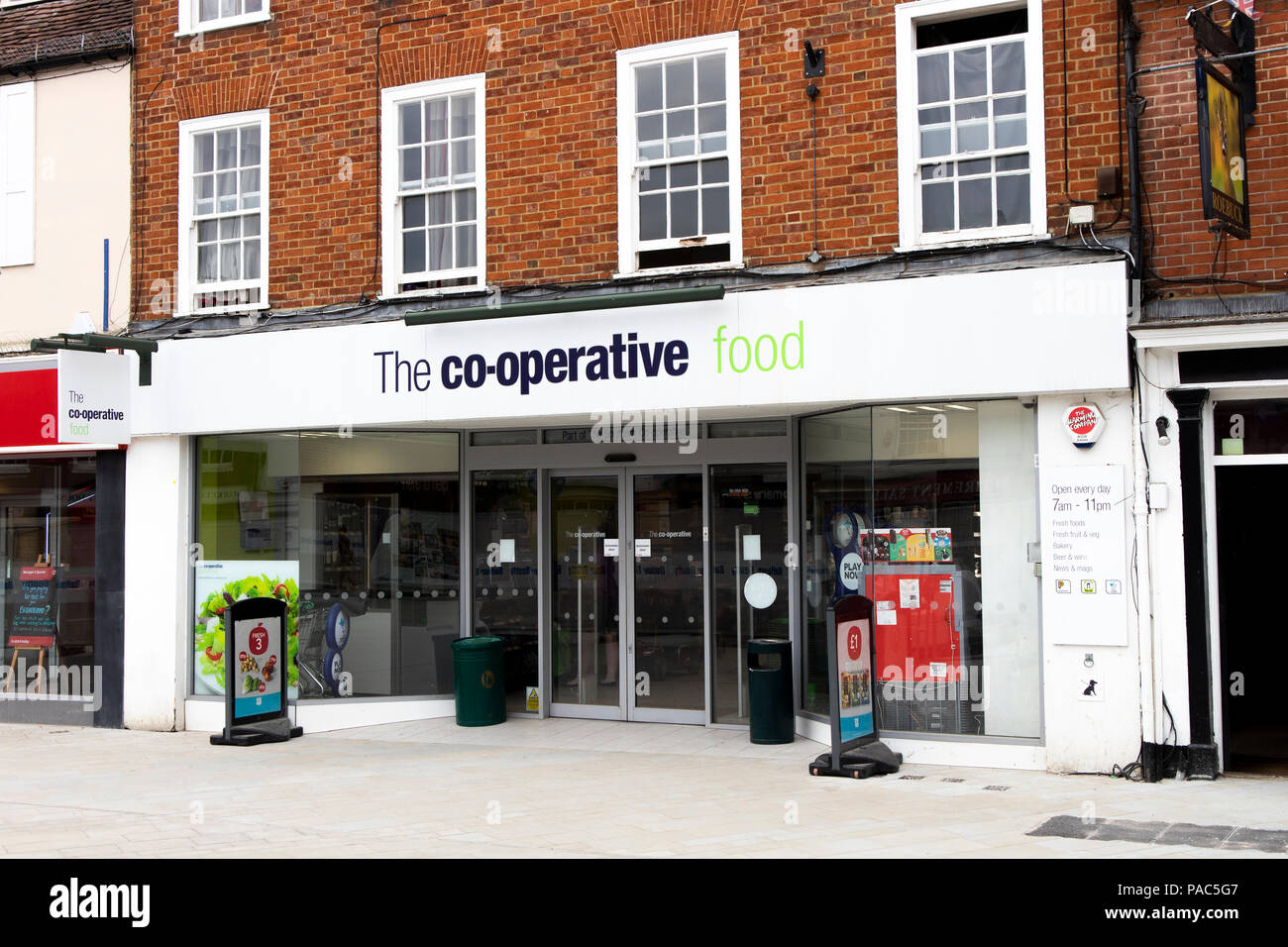 Gruppo cooperativo store, British negozi di generi alimentari al dettaglio con oltre 6500 negozi countywide Foto Stock