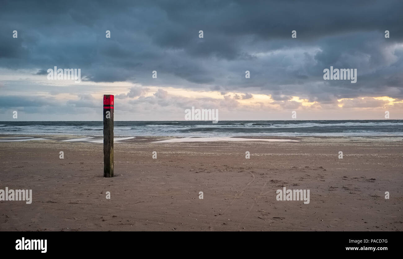 La figura mostra una spiaggia pole tipico per le spiagge di Texel, domenica 15 maggio 2016, Texel, Paesi Bassi. Foto Stock