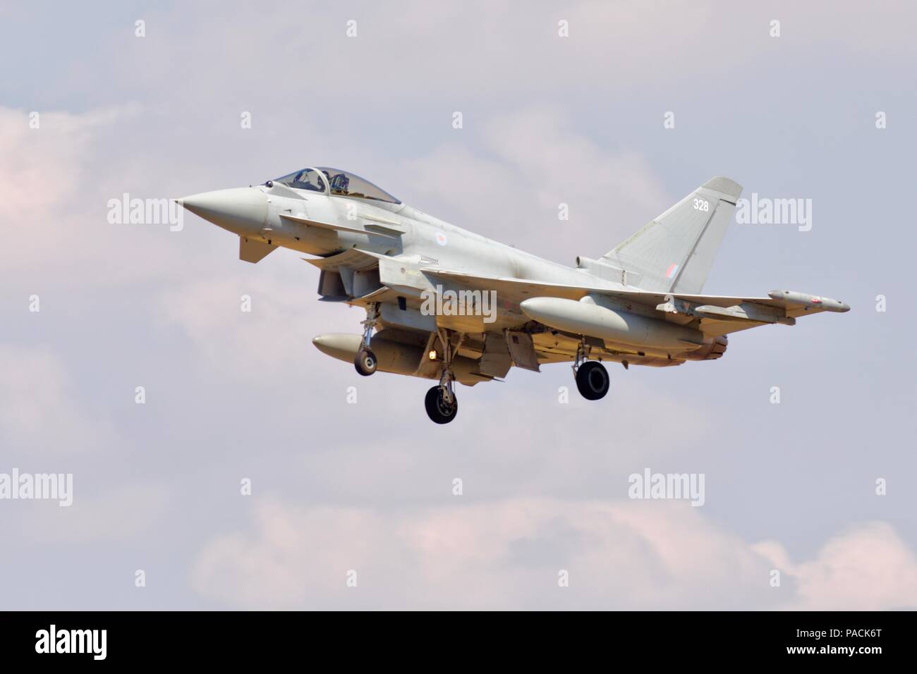Royal Air Force Eurofighter Typhoon in atterraggio a RAF Fairford Foto Stock