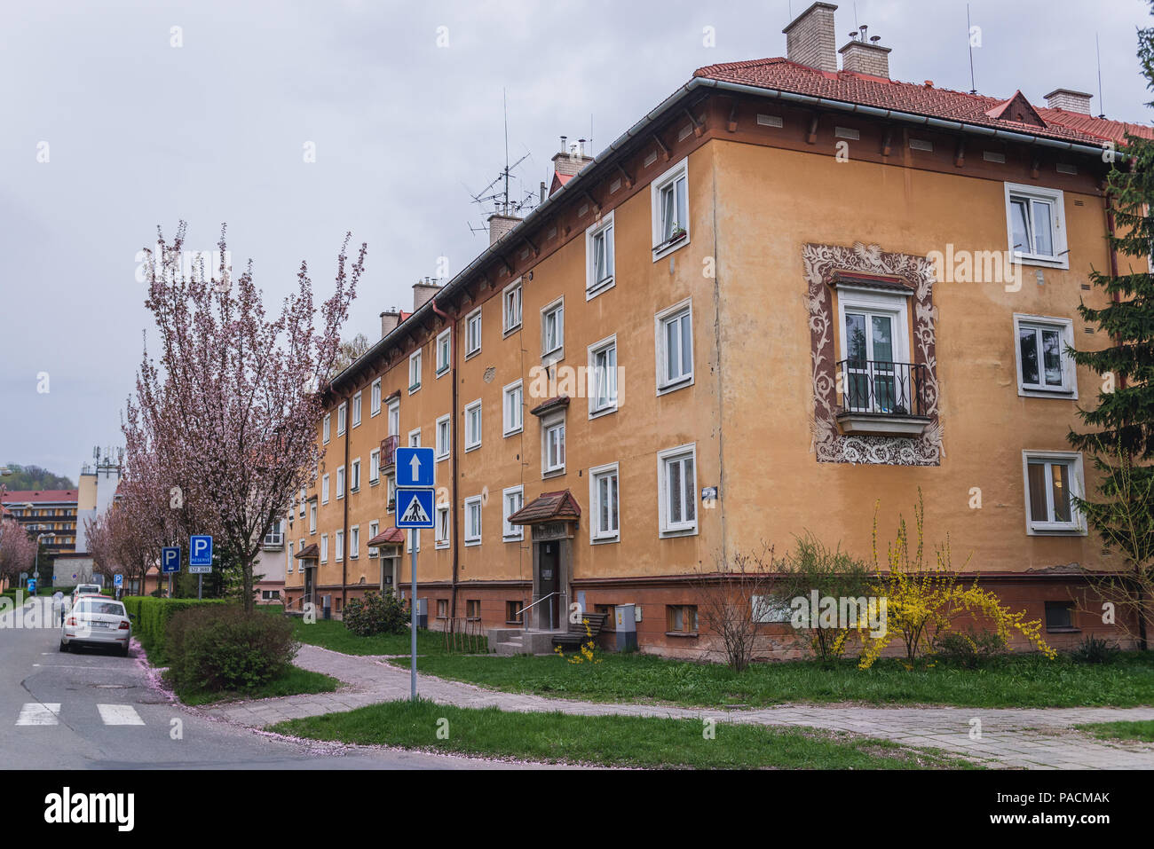 Casa di appartamenti in Roznov pod Radhostem città di Zlin regione della Repubblica ceca Foto Stock