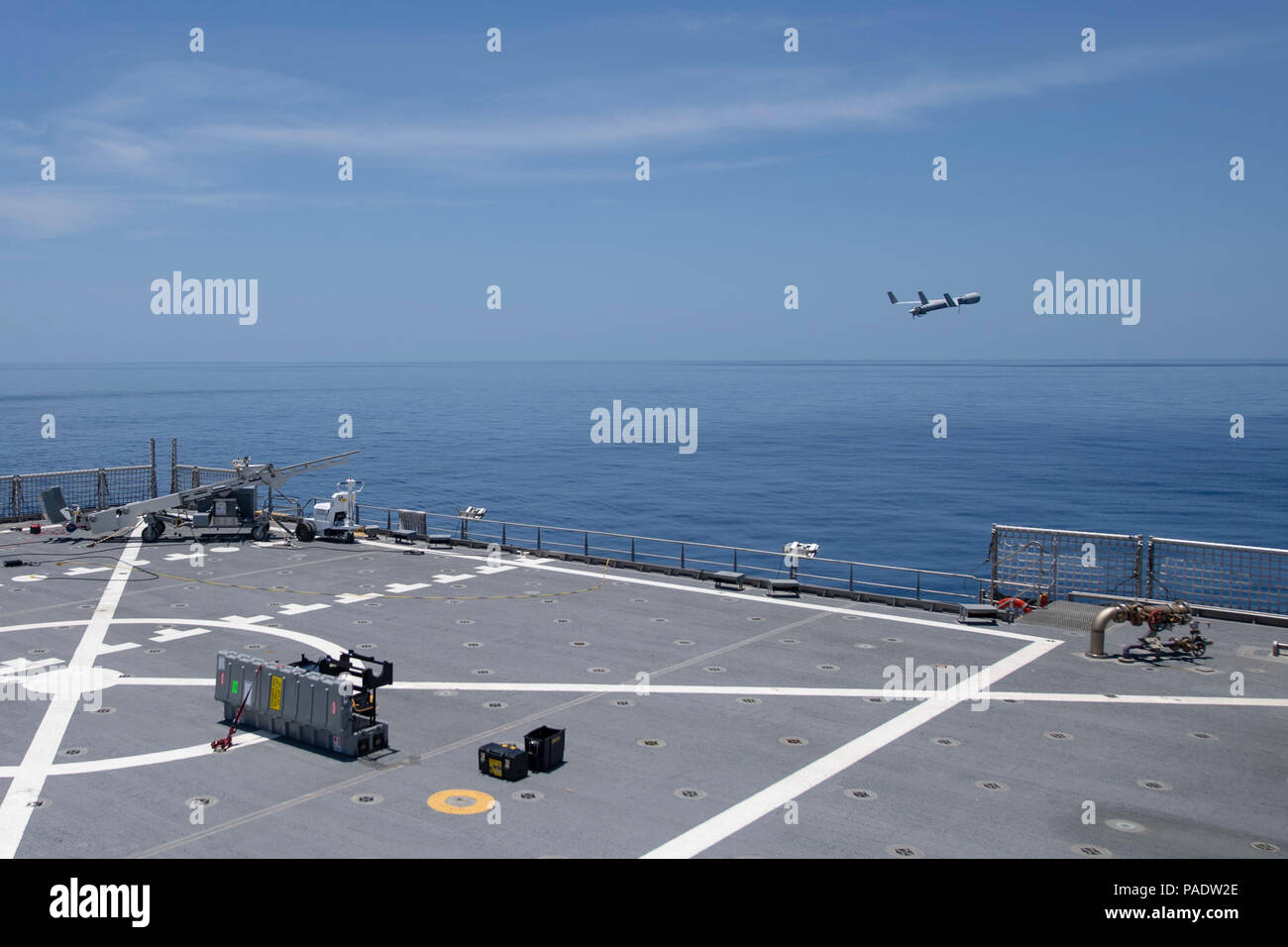 180719-N-DA095-0031 OCEANO ATLANTICO (19 luglio 2018) UNA MK 4 launcher lancia la scansione Eagle drone a bordo del Expeditionary trasporto veloce nave USNS Spearhead (T-EPF 1). Punta di diamante è in mare la preparazione per il supporto del sud della stazione di partenariato. A sud della stazione di partenariato è un U.S. Comando sud-sponsorizzato e U.S. Forze Navali Comando meridionale/STATI UNITI 4a flotta-condotto di distribuzione annuale incentrato su un esperto in materia di scambi e di costruire la capacità del partner in una varietà di discipline come la medicina, la costruzione e le operazioni di immersione nei Caraibi, Centro e Sud Ame Foto Stock