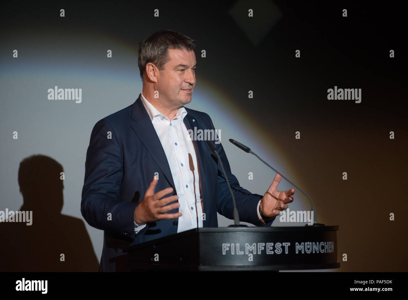 Ministerpräsident bavarese Dr. Markus Söder apre Filmfest München 2018 in Matthäser Filmpalast Foto Stock