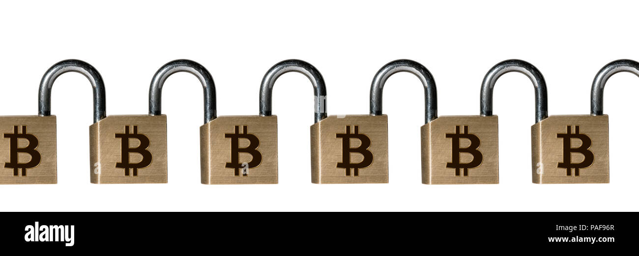 Catena di lucchetti in ottone per illustrare blockchain Foto Stock