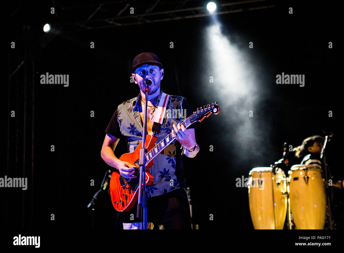 Sestri Levante Genova Italia 21 luglio 2018 Gogol Bordello live al Festival Mojotic 2018 © Roberto Finizio / Alamy Foto Stock