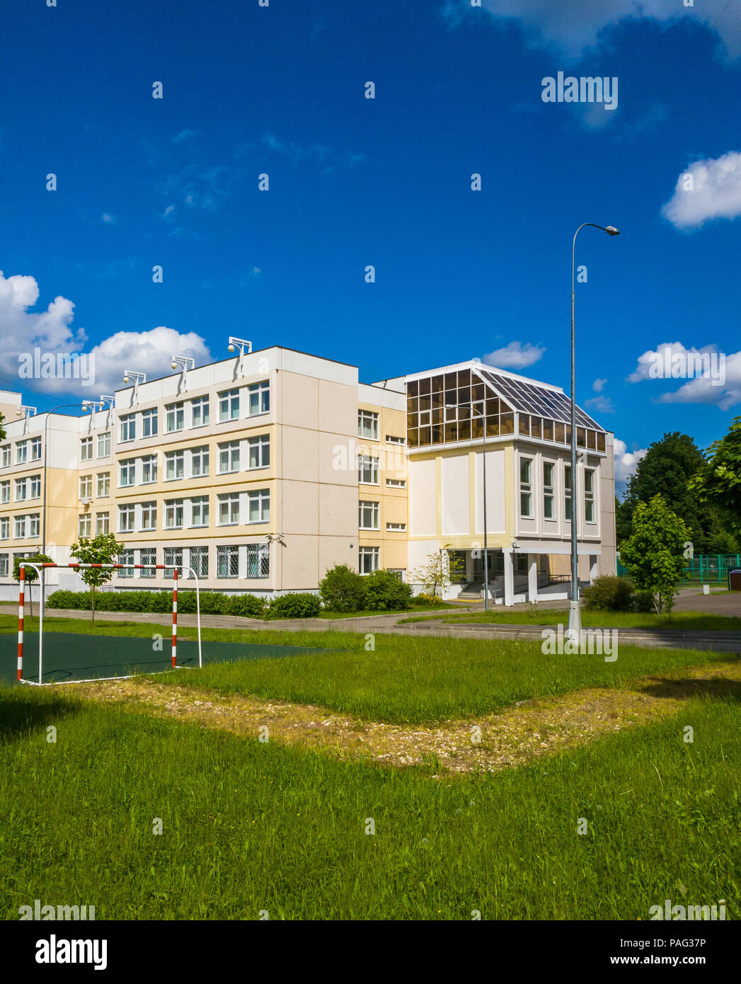 La tipica scuola secondaria a Mosca, Russia Foto Stock