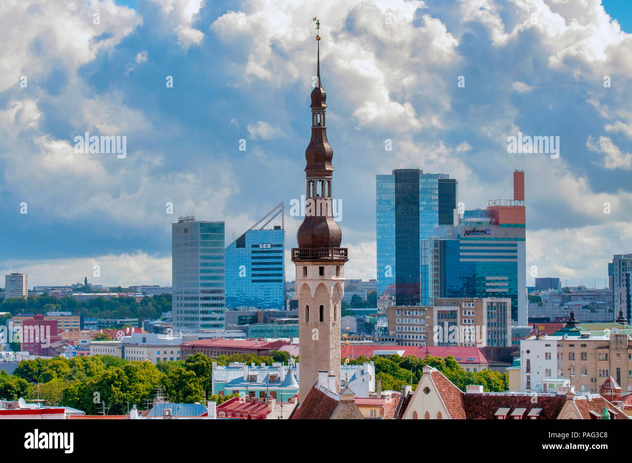 Tallin sullo skyline, Tallinn, Estonia Foto Stock