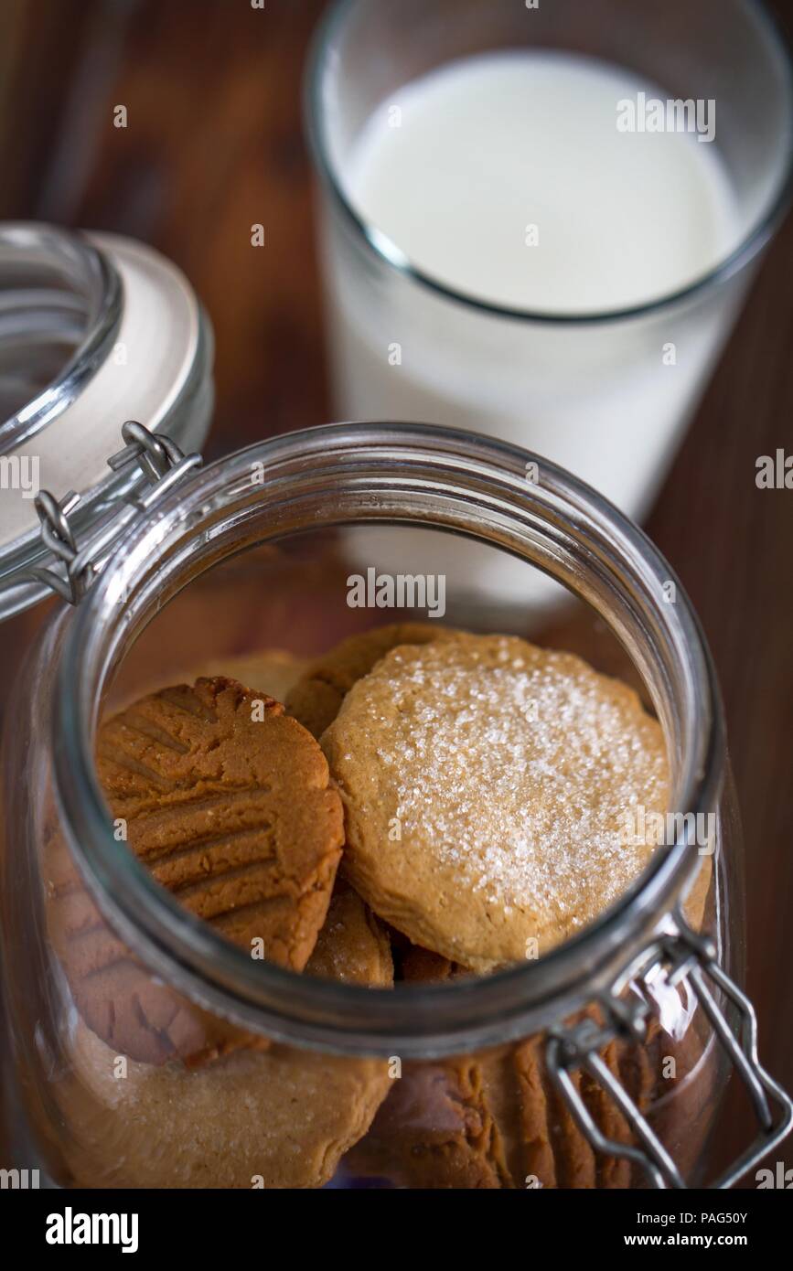 Biscotti fatti in casa per la sera caffè Foto Stock