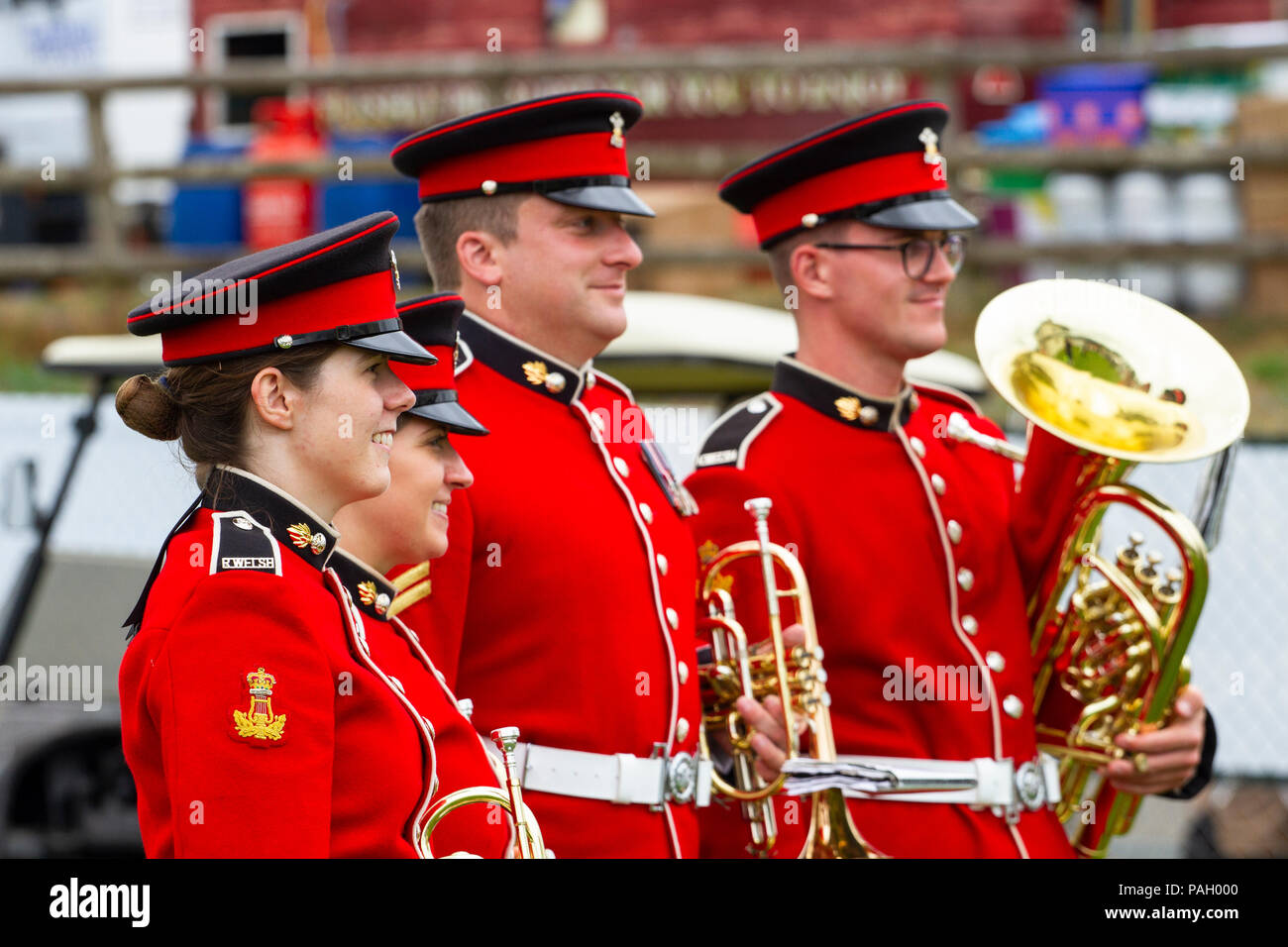 I membri della banda del Reggimento della Royal Welsh il Royal Welsh Show. Foto Stock