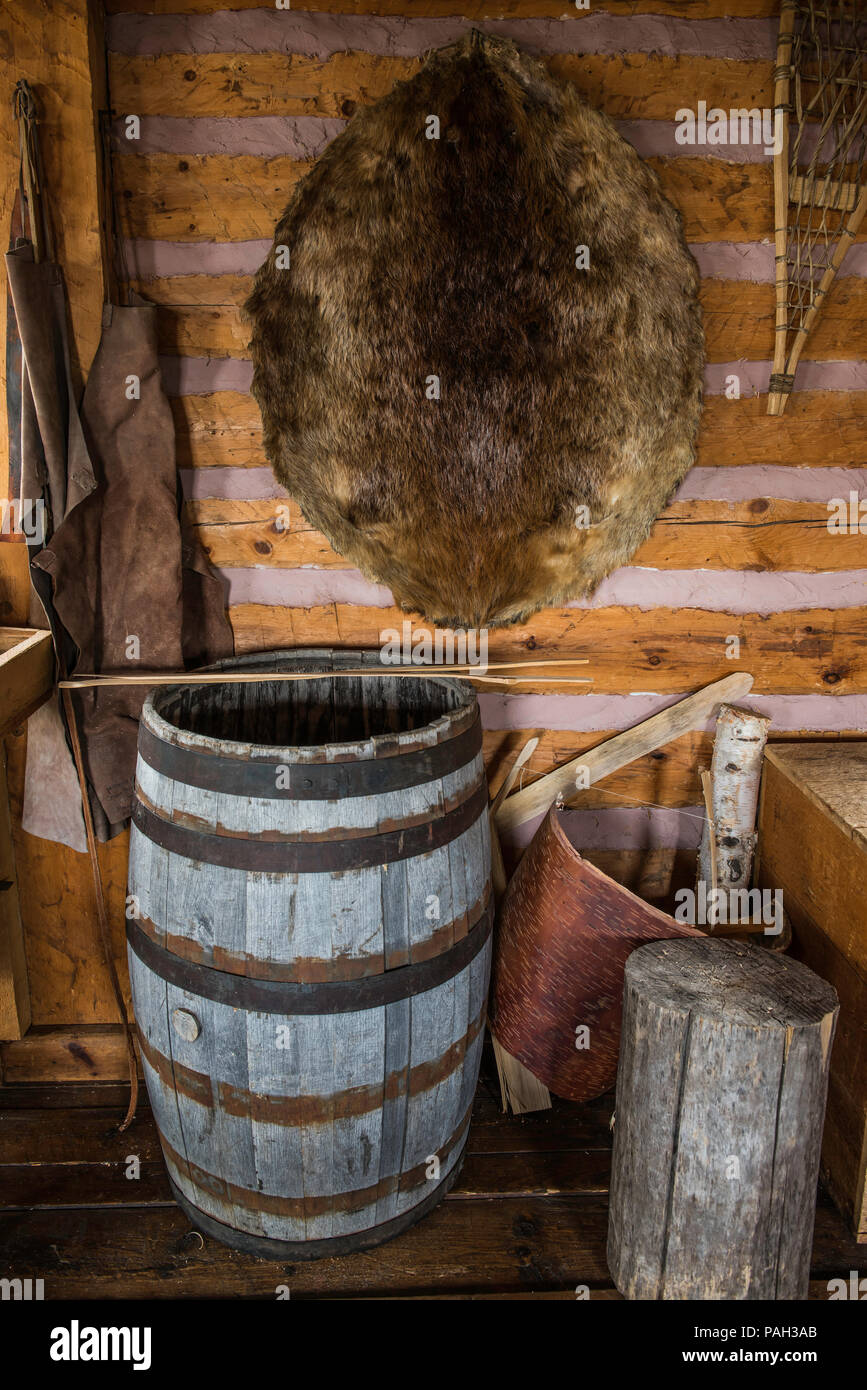 Beaver pellicce, canoa magazzino, Grand Portage NM, MN, USA, da Bruce Montagne/Dembinsky Foto Assoc Foto Stock