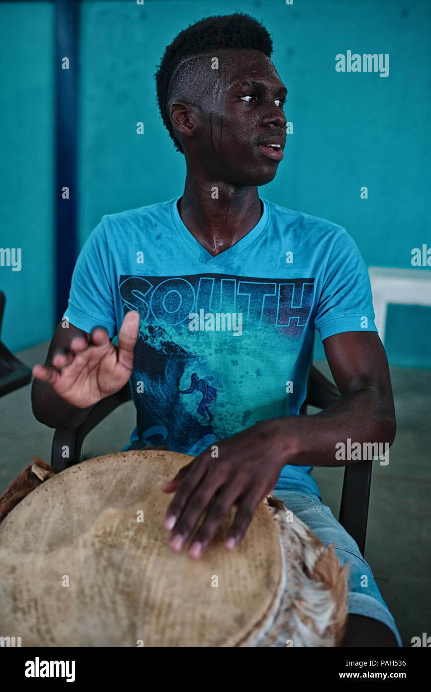 Batteristi colombiano. San Basilio de Palenque è stata dichiarata Capolavori del Patrimonio Orale e immateriale dell umanità dall UNESCO ed è considerato il Foto Stock