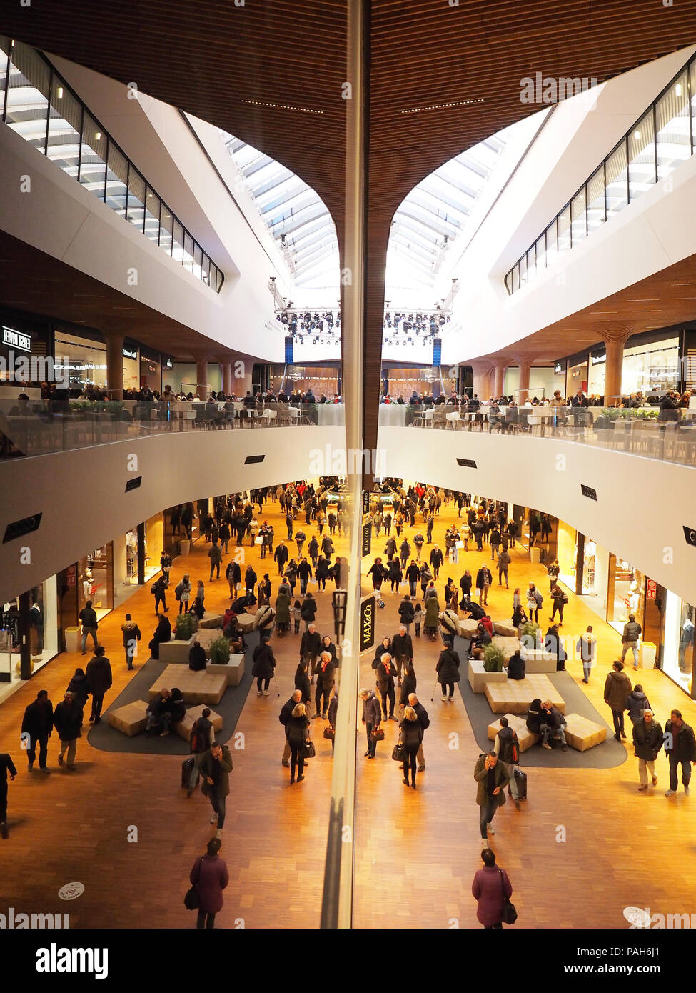 Europa,l'Italia,Lombardia,Milano,Citylife shpping district Foto Stock