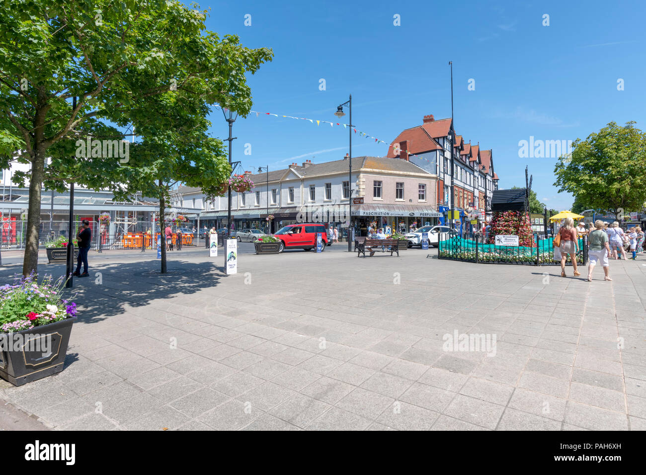 La zona pedonale di Lytham town center Foto Stock