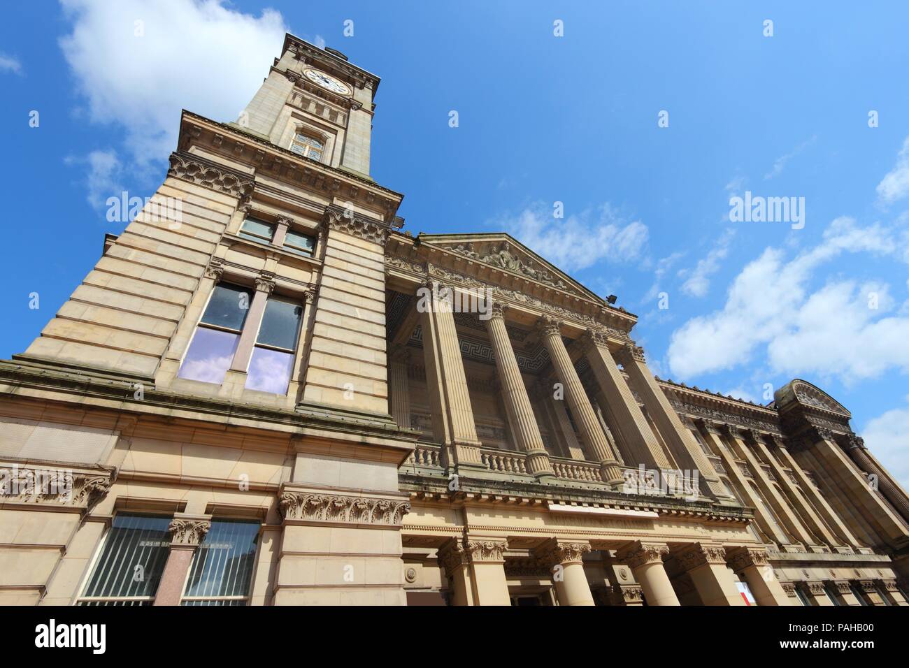 Birmingham - Museo e Galleria d'arte con il famoso Big Brum torre dell'orologio. West Midlands in Inghilterra. Foto Stock