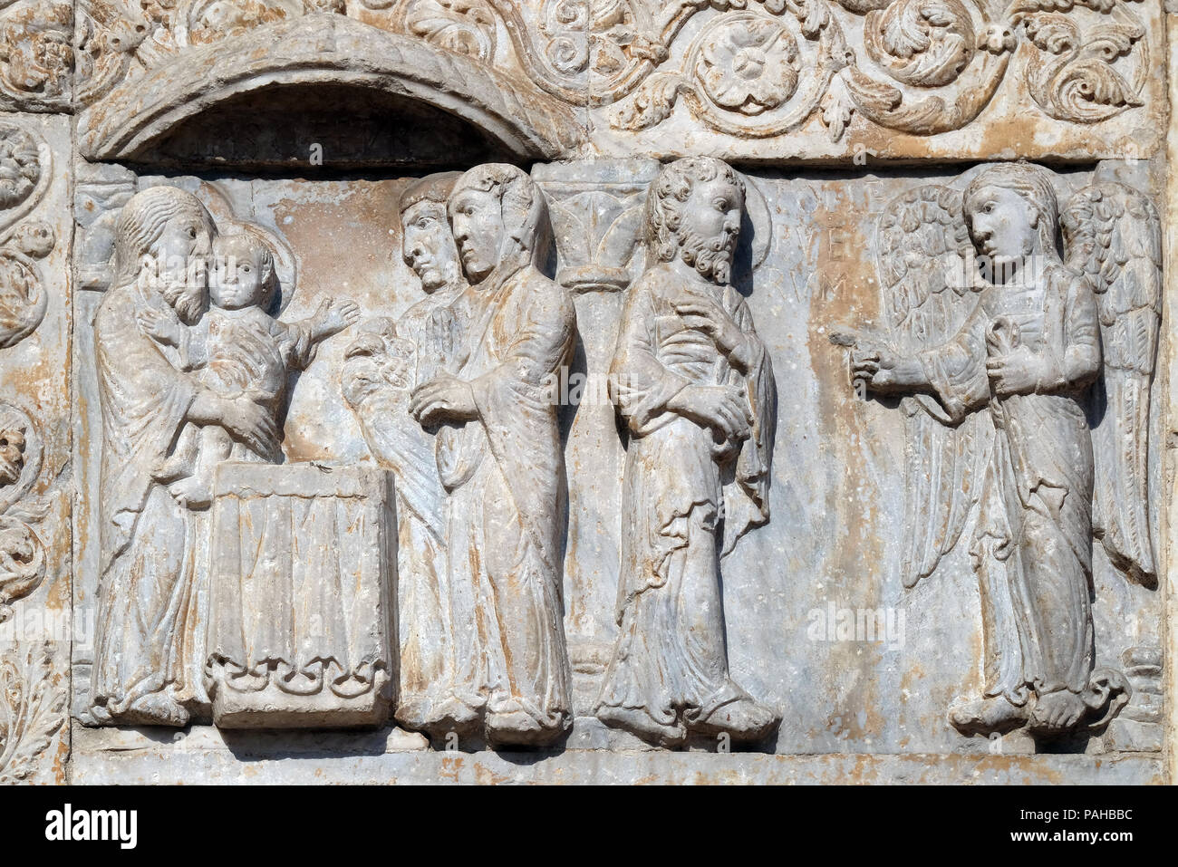 La presentazione di Gesù al tempio e angelo apparve in sogno a Giuseppe per dirgli che a fuggire in Egitto Foto Stock