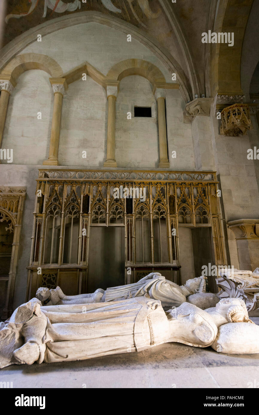 St Pierre e St Paul Church, recumbent statue di Louis II de Bourbon e Anne d'Auvergne, Souvigny, Allier, Auvergne-Rhone-Alpes, Francia Foto Stock
