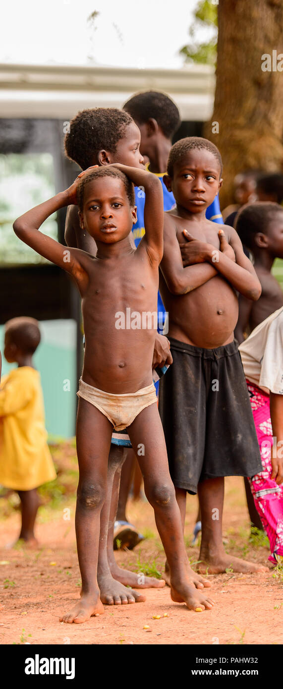 Bambini In Mutande Immagini e Fotos Stock - Alamy