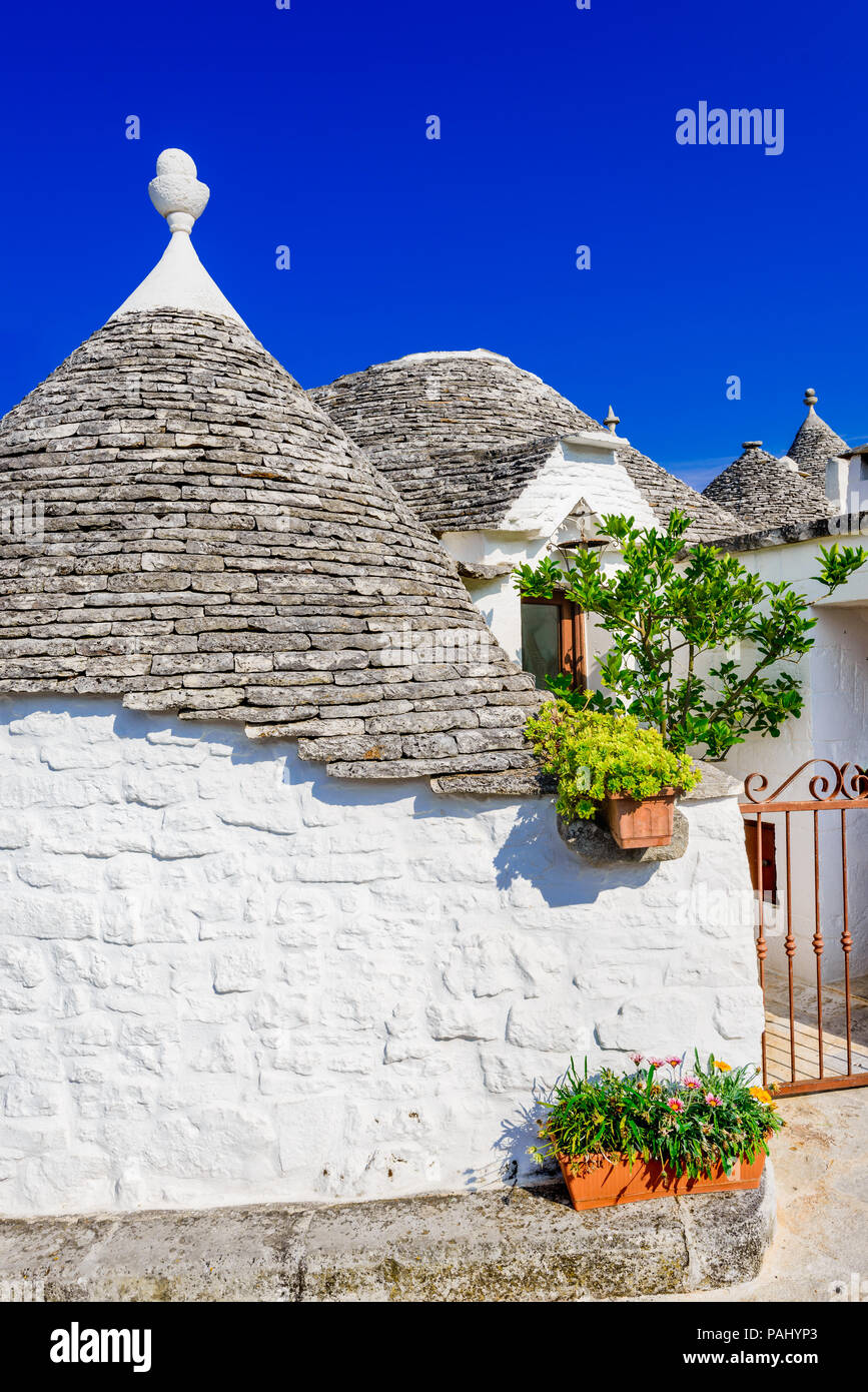 Alberobello, unico Trullo casa tetto conico, rurale pugliese in Italia. Foto Stock