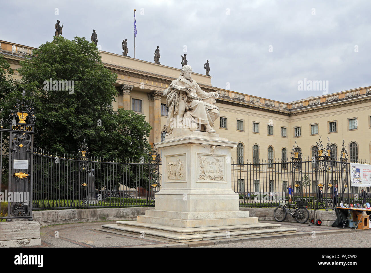 Humboldt-Universitat zu Berlin (Università Humboldt di Berlino) chiamato in onore del suo fondatore, Germania Foto Stock