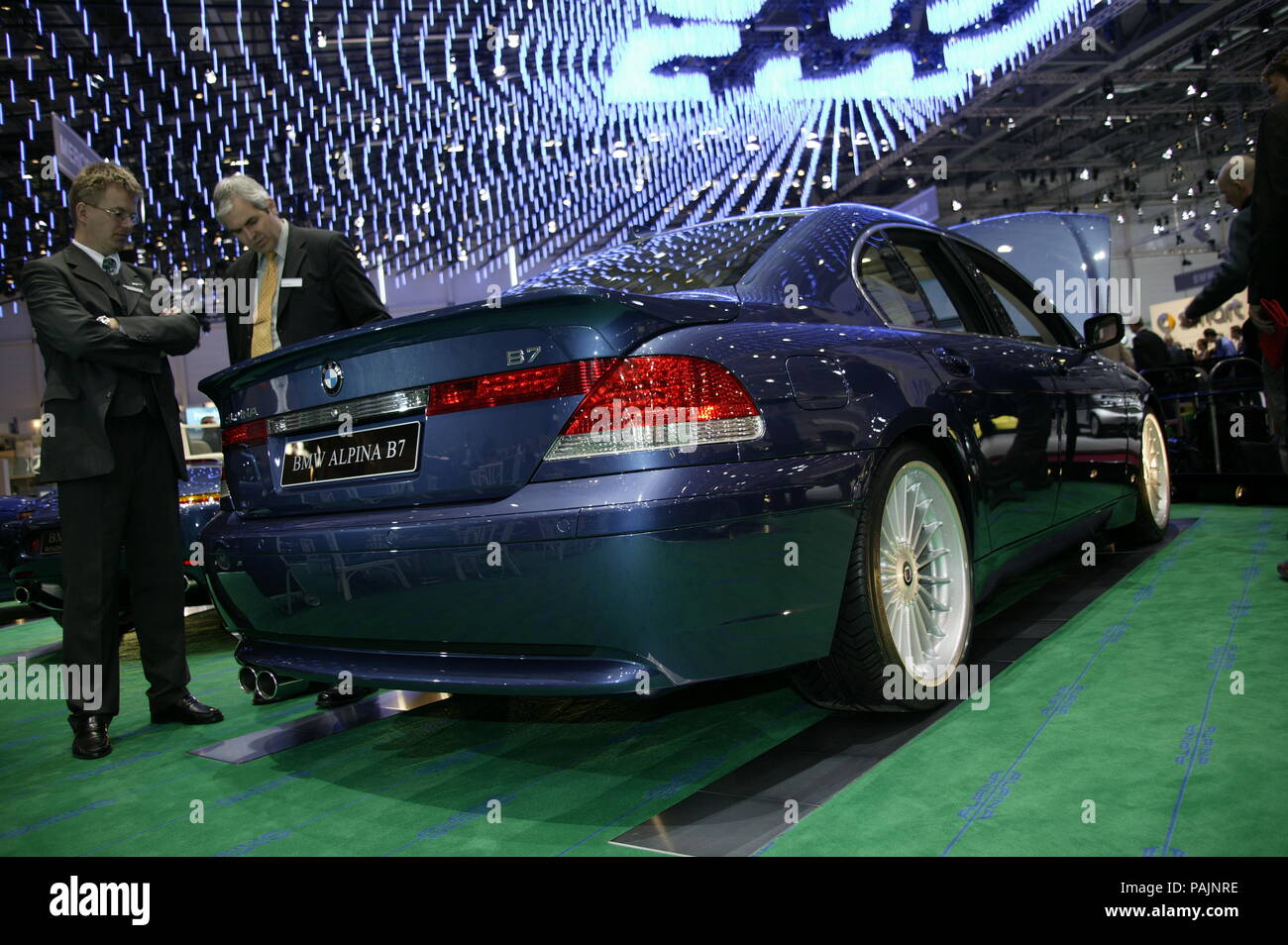 BMW Alpina B7 auto sportiva modificate come mostrato al salone di Francoforte 2003 Foto Stock