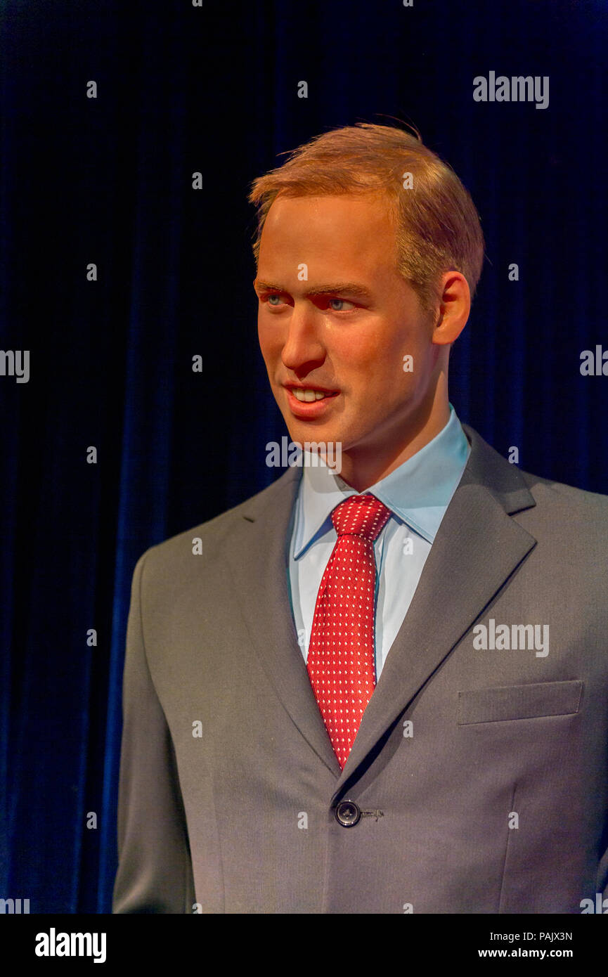 SHANGHAI, Cina - il Apr 3, 2016: il Principe Willian a Shanghai il museo delle cere di Madame Tussauds. Marie Tussaud è nata come Marie Grosholtz nel 1761 Foto Stock