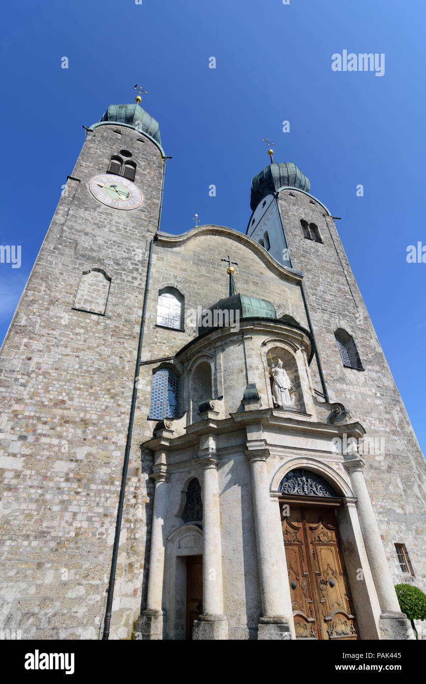 Altenmarkt an der Alz: Baumburg Abbey, monastero chiesa di Santa Margherita in Germania, in Baviera, Baviera, Alta Baviera, Baviera superiore Foto Stock