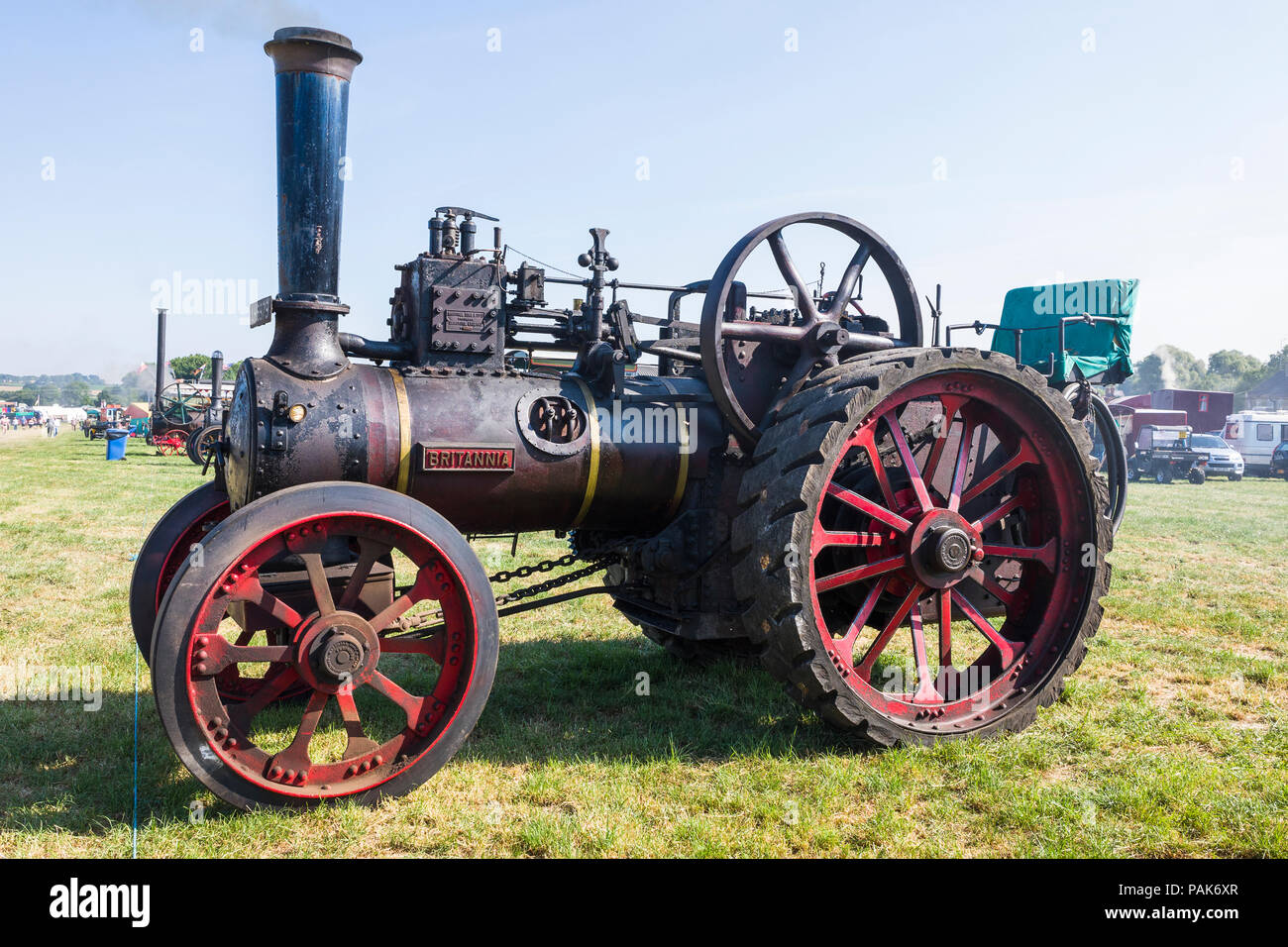 BRITANNIA un obiettivo generale di vapore motore di trazione da Marshall in mostra al Heddington WILTSHIRE REGNO UNITO Foto Stock