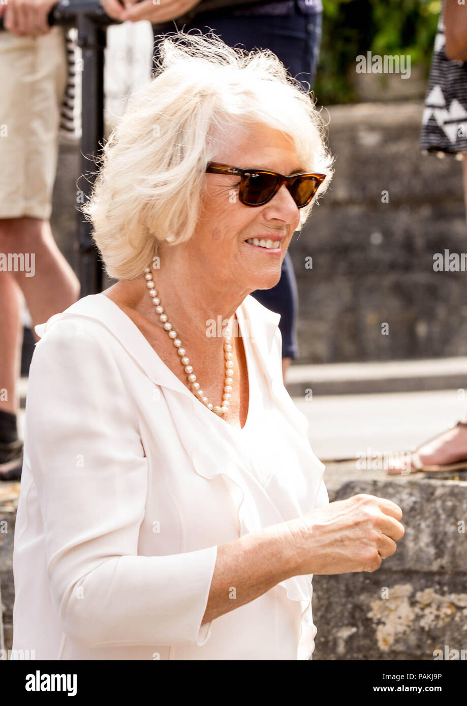 Camilla Duchessa di Cornovaglia presso il Red Jet 7 Cerimonia di denominazione a Cowes, Isola di Wight Foto Stock