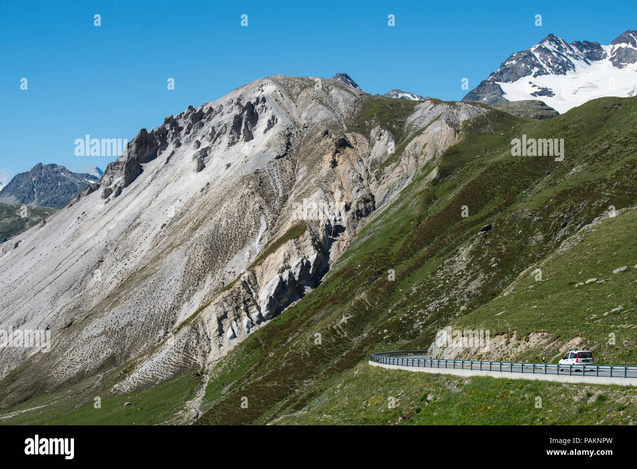 Livigno Passo Forcola di Livigno, (el. 2315 m.) è un alto passo di montagna nelle Alpi sul confine tra il cantone dei Grigioni in Svizzera e Foto Stock