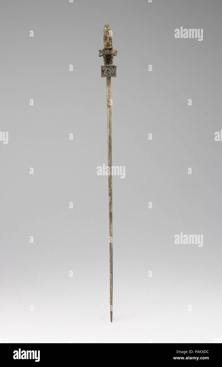 Il Pin. Cultura: Chimú o Inca. Dimensioni: Lunghezza 11-1/16 in. (28 cm). Data: XIV-XV secolo. Museo: Metropolitan Museum of Art di New York, Stati Uniti d'America. Foto Stock