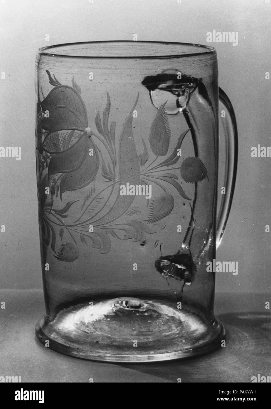 Tazza. Dimensioni: H. 6 1/2 in. (16,5 cm). Data: 1770-1820. Museo: Metropolitan Museum of Art di New York, Stati Uniti d'America. Foto Stock