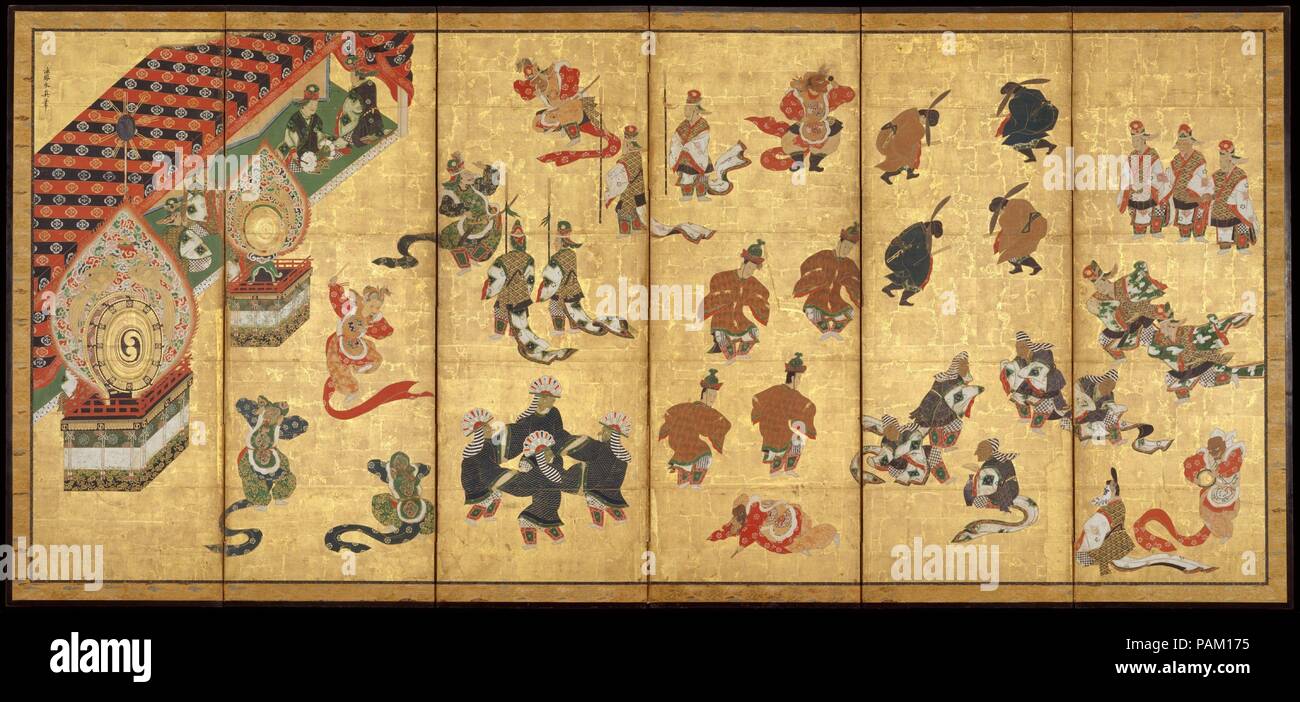 Bugaku ballerini. Artista: Kano Yasunobu (giapponese, 1613-1685). Cultura: il Giappone. Dimensioni: Immagine: 69 3/8 x 146 3/8 in. (176.2 x 371.8 cm.). Le danze in costume noto come bugaku hanno stato consueto in giapponese corte rituali e feste poiché l'ottavo secolo quando il Nara Corte li ha adottati insieme con molti altri aspetti del cinese Tang Dynasty di cultura. Il costume brillantemente ballerini e musicisti sono disposti qui all'interno di un formato di grandi dimensioni in un tipo di composizione che era corrente tra gli artisti seicenteschi della Scuola Kano. La scena è ancorato sulla sinistra da musicisti di suonare un dru Foto Stock