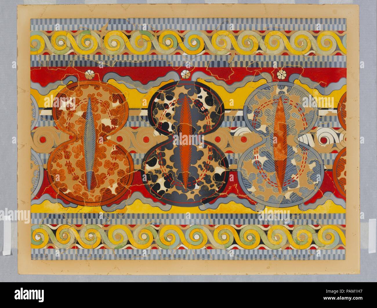 Riproduzione del 'protezione fregio' affresco. Cultura: micenea i. Dimensioni: complessivo: 39 1/2 x 32 in. (100,3 x 81,3 cm). Data: ca. 1325-1250 A.C. Scavati 1910 nel cortile interno del palazzo di tirinto. L'originale restauro è stato fatto da E. Gillieron, pere da oltre duecento frammenti per il tedesco della Società Archeologica. Evans lo ha utilizzato come base per il suo grand restauro degli affreschi di schermo nel quartiere domestico a Knossos (eseguito da E. Gillieron, fils) dove solo molto piccoli frammenti di grandi scudi sono stati conservati. La cifra distintiva di otto scudo motif è un Foto Stock