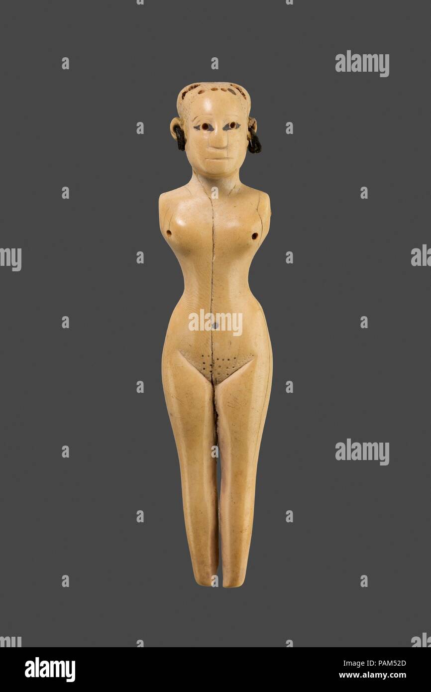 Statuetta femminile. Dimensioni: H. 11,4 cm (4 1/2 in.); W. 2.5cm (1 in.); D. 2,3 cm (7/8 in.). Dynasty: Dynasty 12-18. Data: ca. 1981-1550 A.C. Museo: Metropolitan Museum of Art di New York, Stati Uniti d'America. Foto Stock