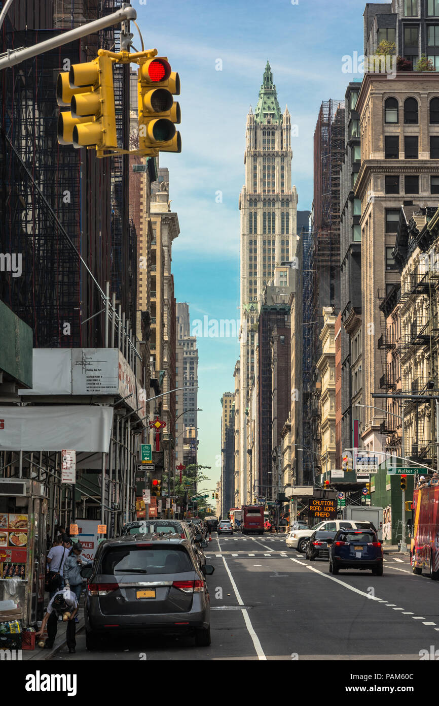 Manhattan,New York City, Stati Uniti d'America - 1 Luglio 2018 : Vista di Broadway Street in Little Italy Foto Stock
