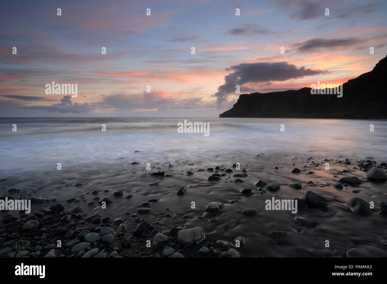 Talisker Bay, Isola di Skye al tramonto Foto Stock