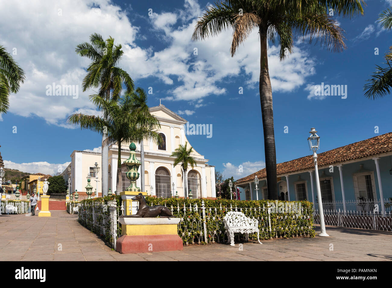 Una vista di Plaza Mayor nel Patrimonio mondiale dell UNESCO città di Trinidad, Cuba. Foto Stock
