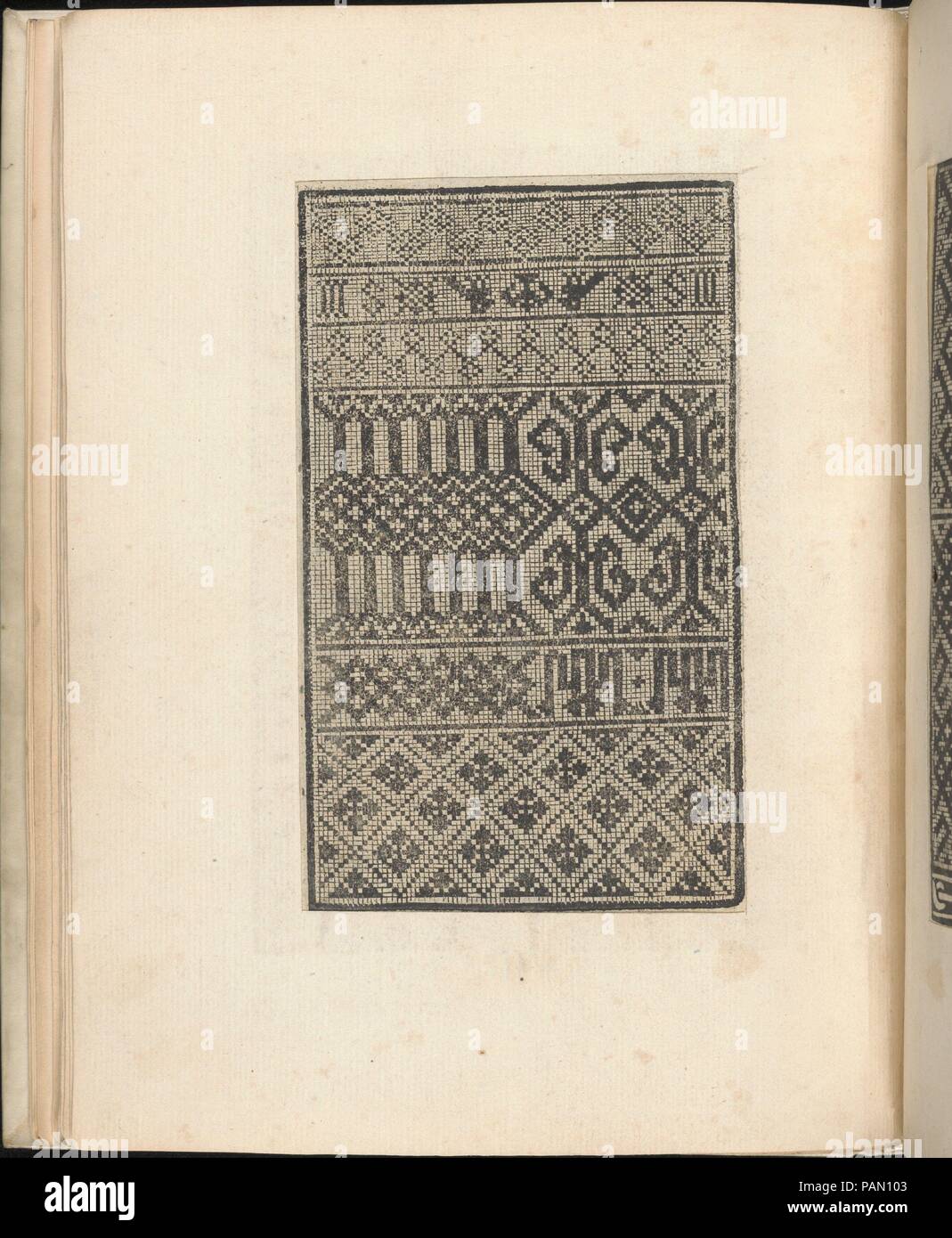 Esemplario di lavori, pagina 8 (verso). Dimensioni: 9 5/16 x 7 1/4 x 15/16 in. (23,7 x 18,4 x 2,4 cm). Pubblicato in: Venezia. Editore: Nicolò Zoppino (italiano, Ferrara 1478/80-1544 Venezia) , Venezia. Data: Agosto 1529. Pubblicato da Nicolo Zoppino, italiano, attivo del XVI secolo, Venezia. Dall'alto al basso e da sinistra a destra: Design composto da 6 registri orizzontali di diverse dimensioni: zigzag di diamanti, vari simboli con tre uccelli neri in medio, a zig-zag di piccoli diamanti collegati da linee, piccoli rombi bianchi contenuta all'interno di grandi sagoma nera di toccare altra metà fatta di pattern resemb Foto Stock