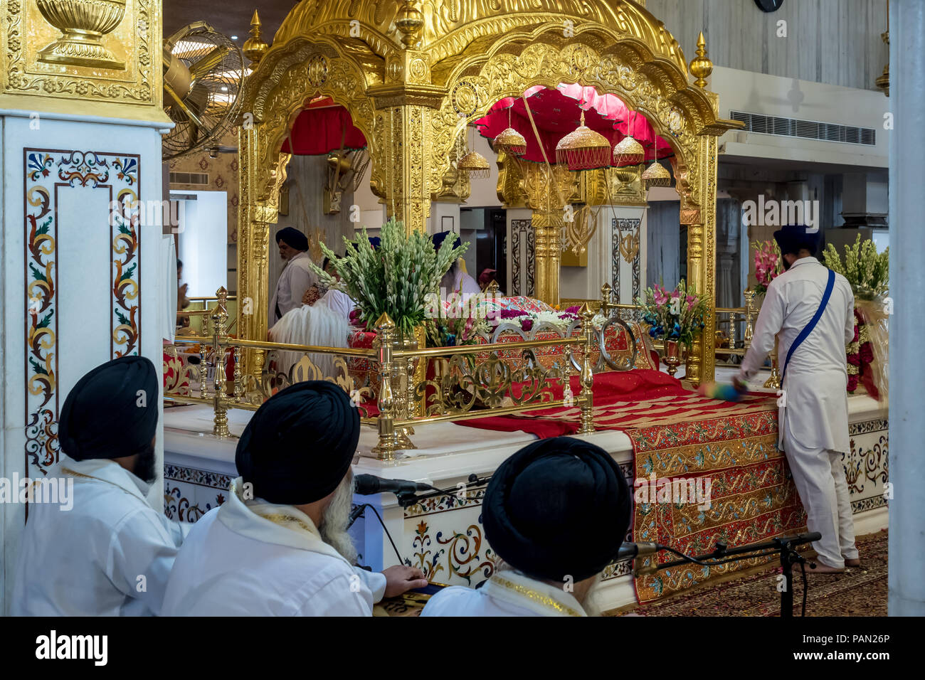 Tempio d'oro in Delhi , tempio sikh, India Giugno 2018 Foto Stock