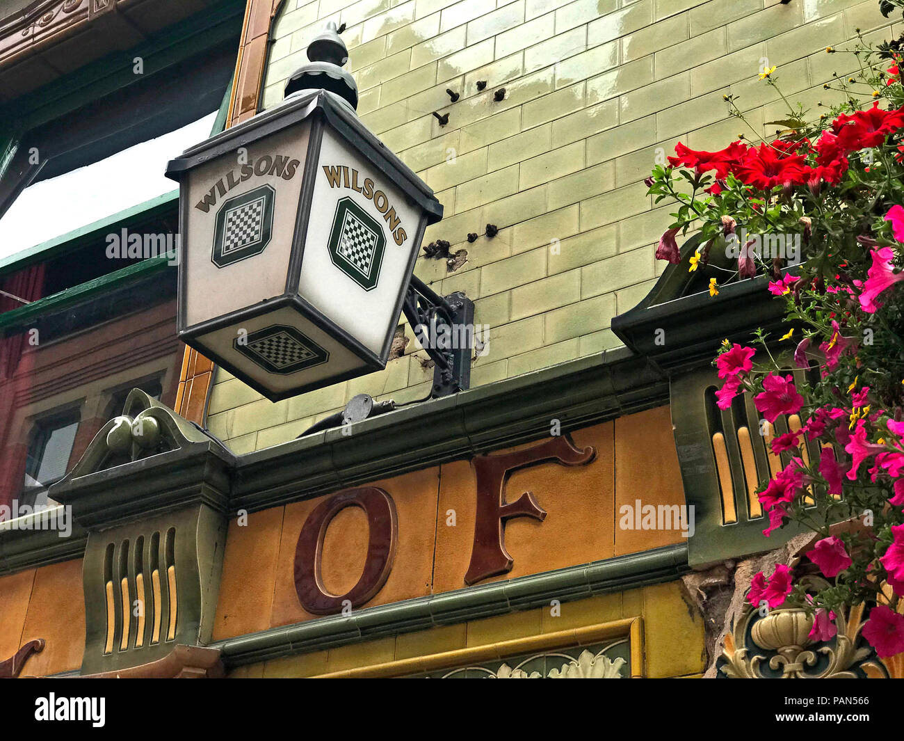 Wilsons Brewery lampada,: Peveril del picco pub, Great Bridgewater Street, Manchester North West England, Regno Unito Foto Stock
