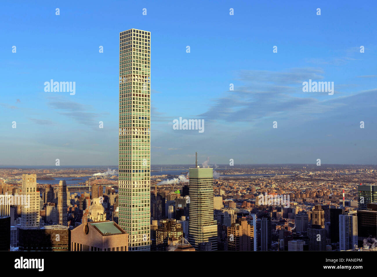 La 432 Park Avenue è un grattacielo residenziale di New York City che si affaccia sul Parco Centrale ed è il più alto edificio residenziale nel Regno sta Foto Stock