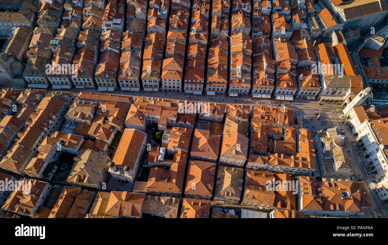 Edifici all'interno delle mura della Città Vecchia di Dubrovnik, Croazia Foto Stock