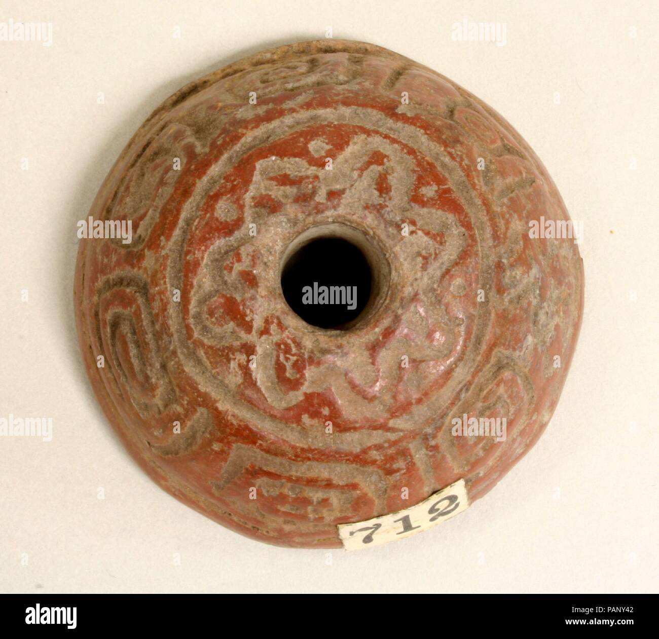 Mandrino Whorl. Cultura: messicana. Dimensioni: diametro 2-5/32 in.. Data: 10th-inizio del XVI secolo. Museo: Metropolitan Museum of Art di New York, Stati Uniti d'America. Foto Stock